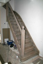 Nieuwe houten trap v